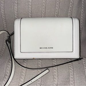 Micheal Kors small crossbody bag